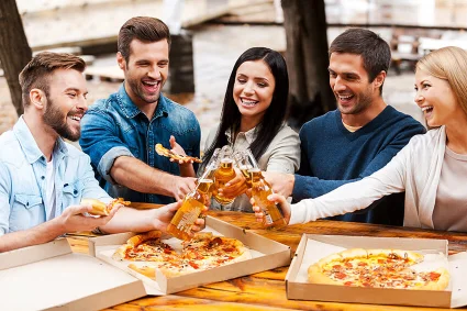 People eating pizza